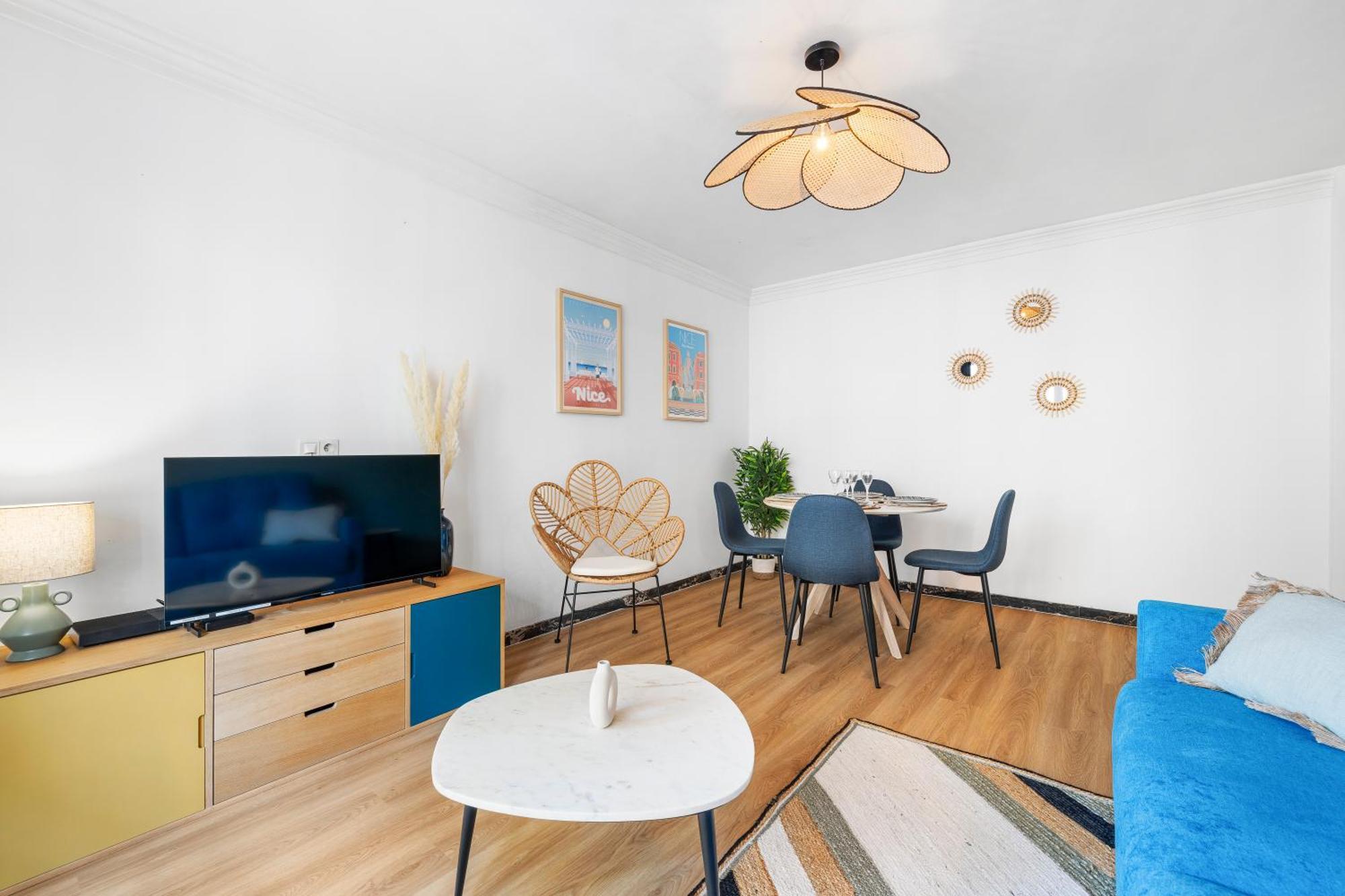Nice Renting - Philibert - Elegant Spacious Quiet Near The Port Free Parking Zewnętrze zdjęcie